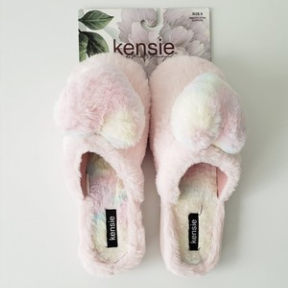 NEW Kensie Memory Foam Heart Pom Pom Slippers in Pink Multi Size Medium (8)